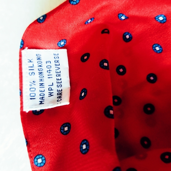 SOLDVintage//1970s 100% Silk Red Neck & Hair Scarf - Picture 2 of 6